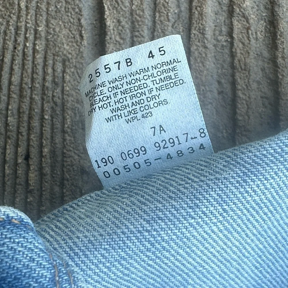 Vintage 90s Levi’s 505 Zip Fly Straight Leg Regular Fit Jeans Men 38 NWT Y2K